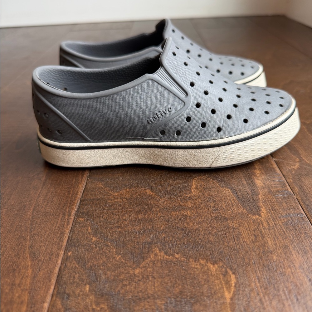 Native Kids Gray Shoes Miles Slip-On Sneakers - Picture 3 of 5